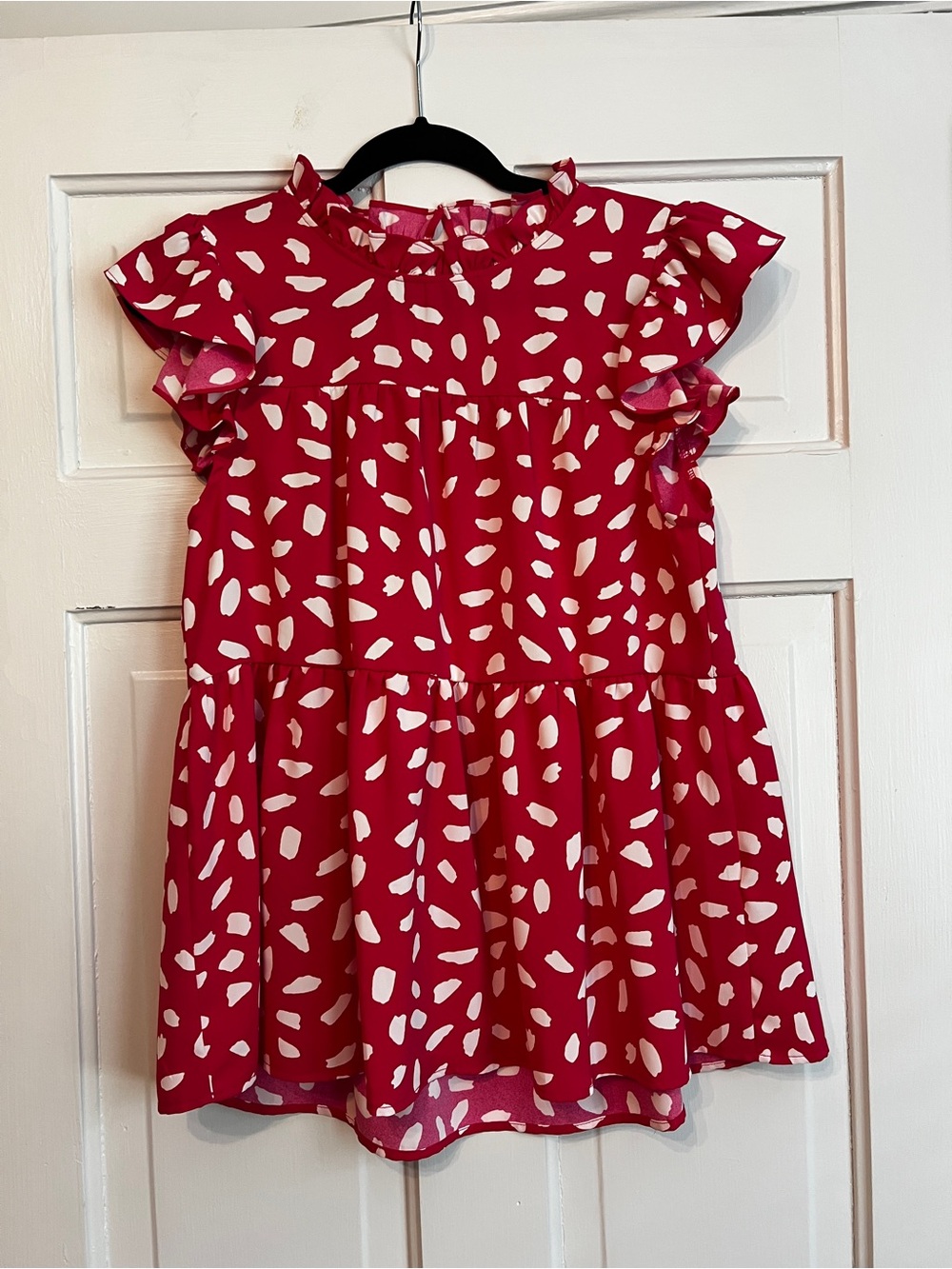 JODIFL Pink top with White Spot Print and Ruffle Sleeves